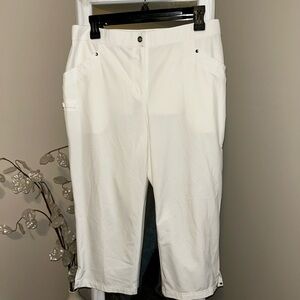 💜Zenergy Golf by chicos white capris size 0.5